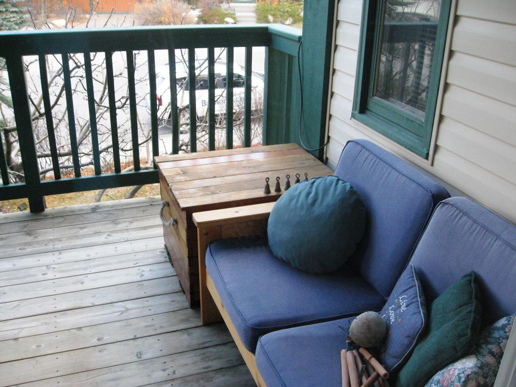 Avens Renaissance B&B Canmore Dış mekan fotoğraf